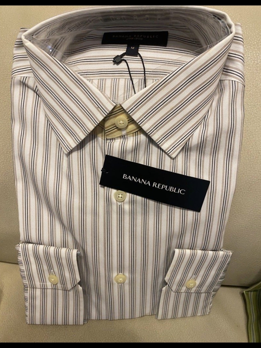 Brand New Banana Republic Men's Cream Dress Shirt with Gray Stripes Size Small